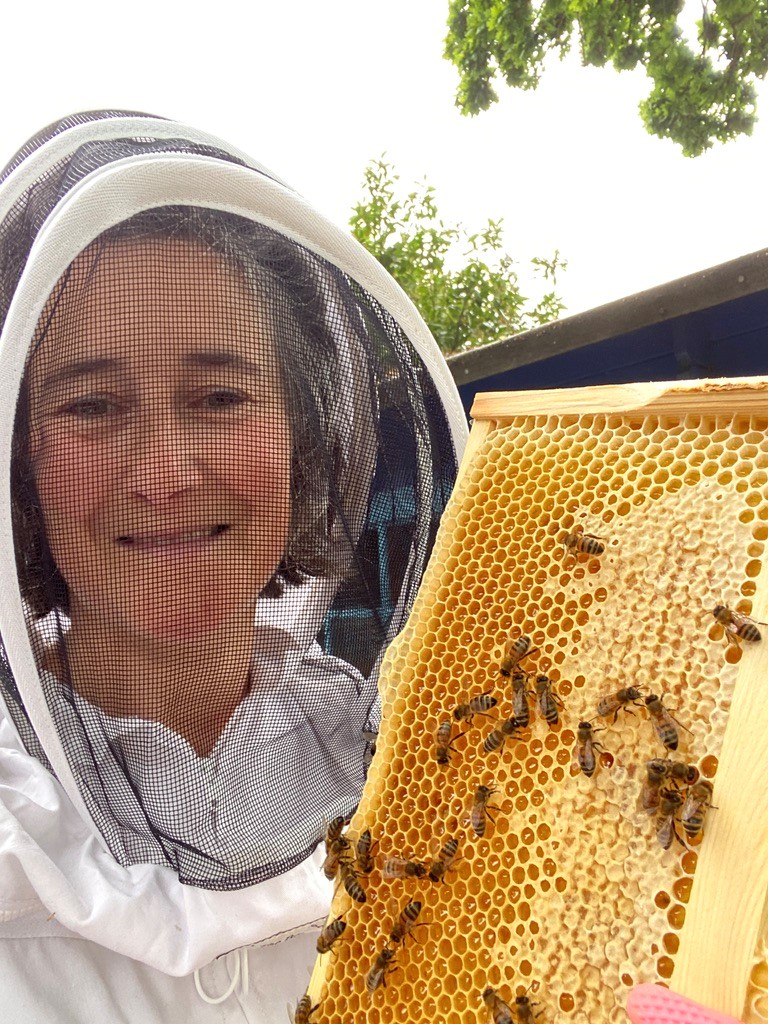 Beekeeper Lucie Chaumeton.